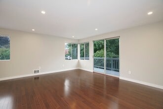Building Photo - 1819 3rd Ave W