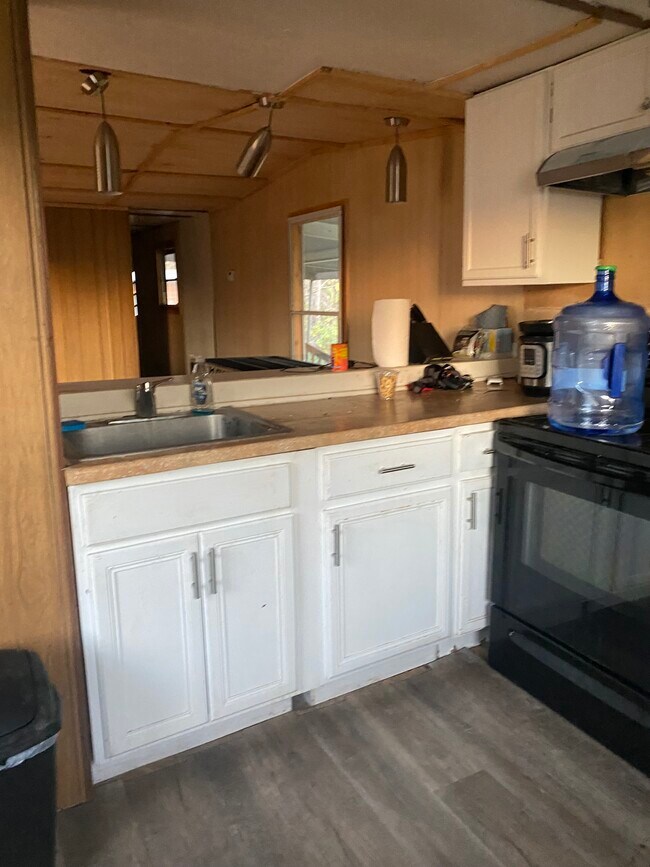 Foto del edificio - 8028 Huebner Rd