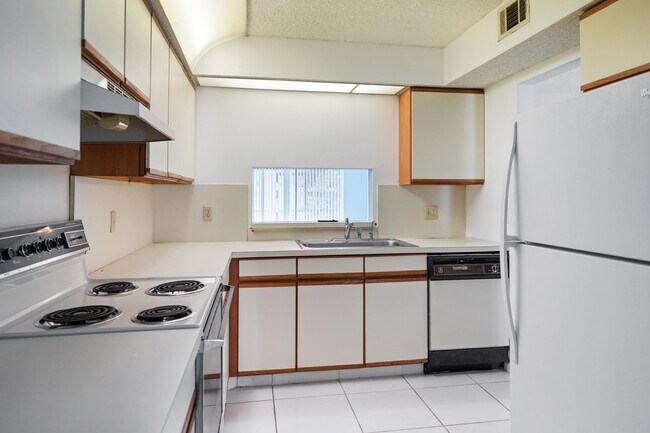 Foto del edificio - 10204 Mangrove Dr