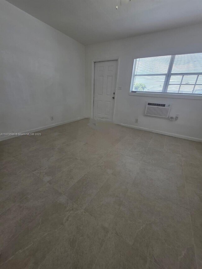 Foto del edificio - 511 NW 4th Ave