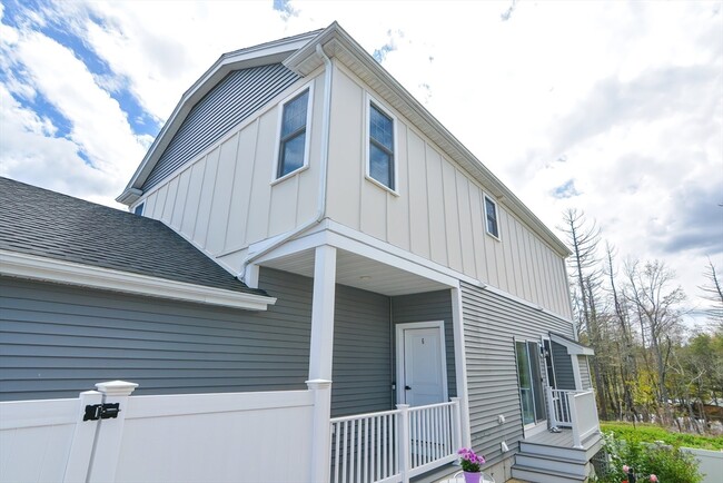Building Photo - 18 Cleary Cir