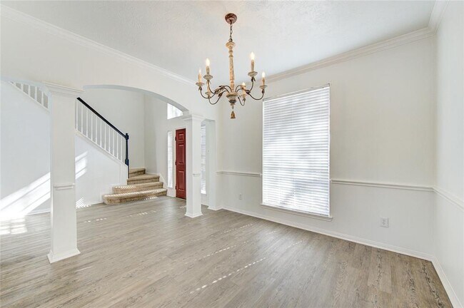 Foto del edificio - 23130 Beech Canyon Dr