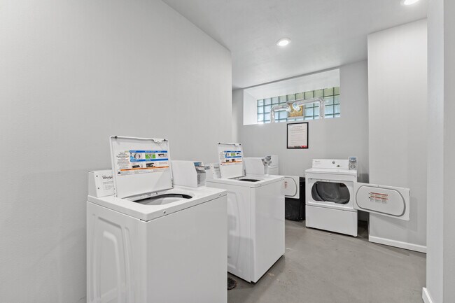 Foto del edificio - 408 Academy St