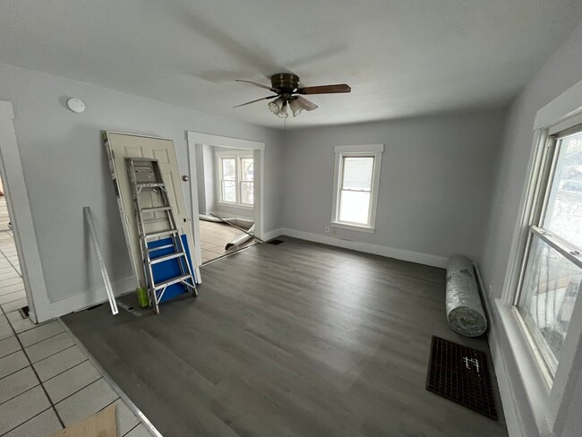 Foto del edificio - 769 Sherman Ave Ave