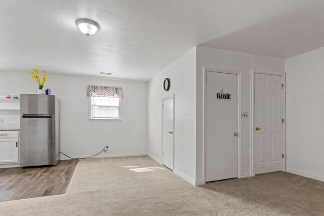 Foto del edificio - Cute-as-a-Button 2BR/2BA Apartment in Williamsburg VA | Private Entrance + Utilities Included