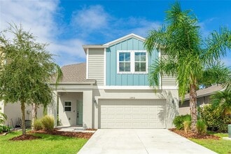 Building Photo - 12816 Oak Hill Way