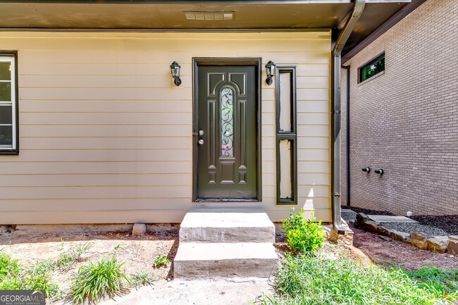 Building Photo - 1126 Briarcliff Pl NE