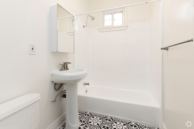 Chalfonte Apartments - La Chalfonte Apartments...Newly Renovated ...