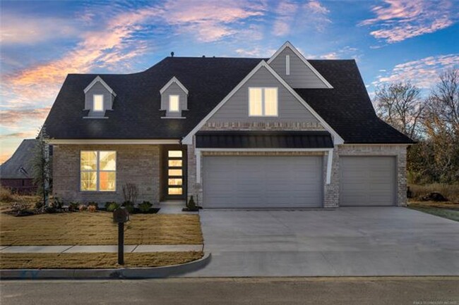 Building Photo - Stunning Open Concept in Torrey Lakes!