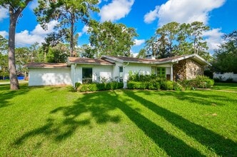 Building Photo - 1101 Guinea Dr
