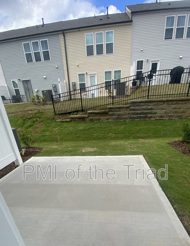 Foto del edificio - 4003 Beckton Trl