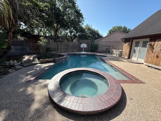Foto del edificio - 2602 Cloverfield Ct