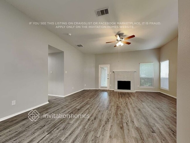Building Photo - 3816 Sycamore Ln