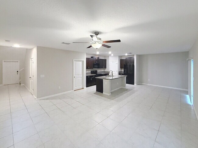 Building Photo - 4557 Eternal Prince Dr