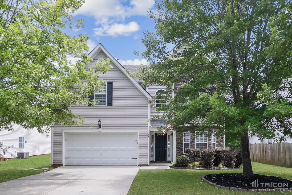 Foto principal - 1001 Southridge Dr