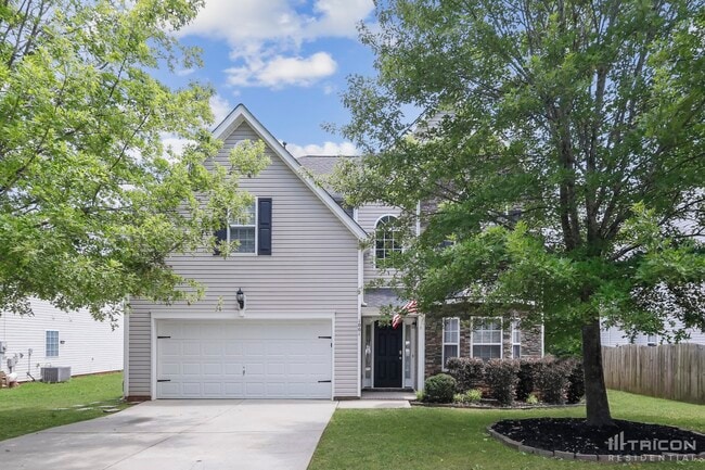 Building Photo - 1001 Southridge Dr