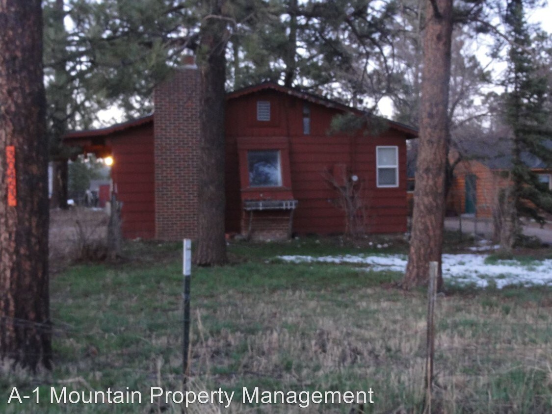 Foto principal - 2 br, 1 bath House - 30453 Hilltop Drive