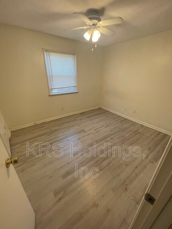 Building Photo - 1367 W Ocean View Ave