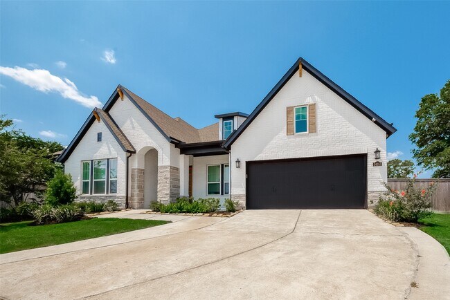 Foto del edificio - 24351 Dyer Hl Wy