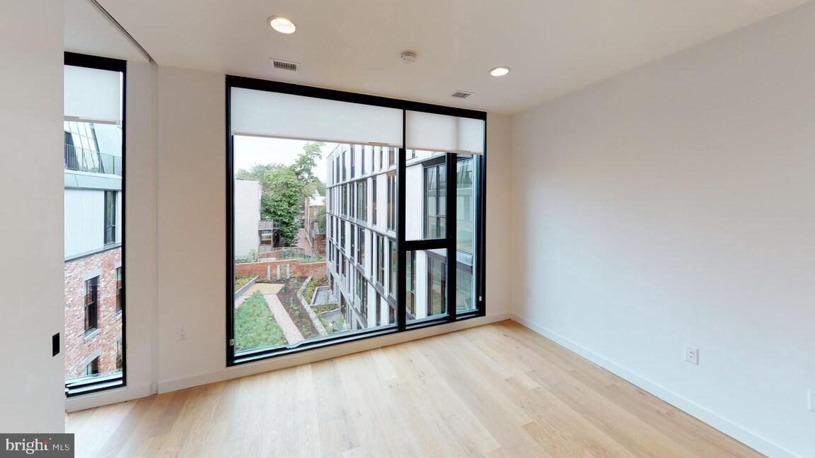 Foto principal - 57 N St NW