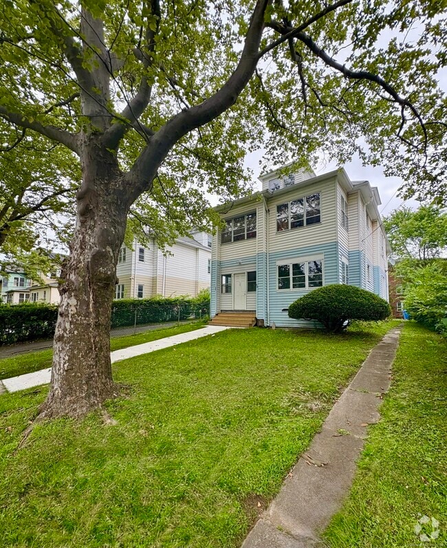 Building Photo - 46 Westbourne Pkwy