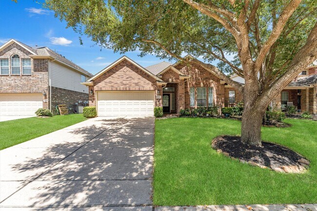 Building Photo - 14823 Yellow Begonia Dr