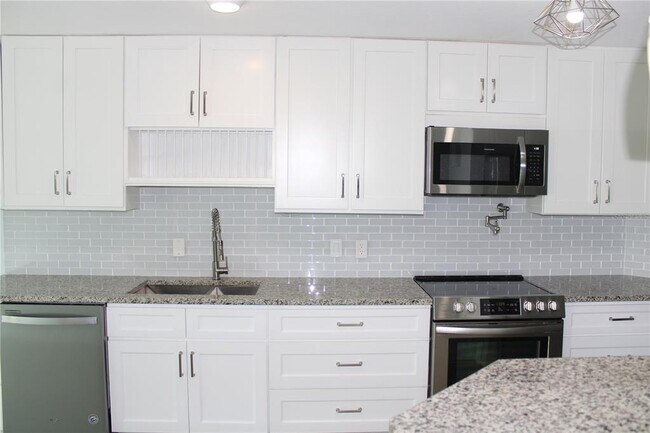 Foto del edificio - 5207 86th St Ct W