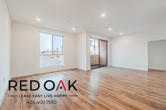 Foto del edificio - 5727 La Mirada Ave