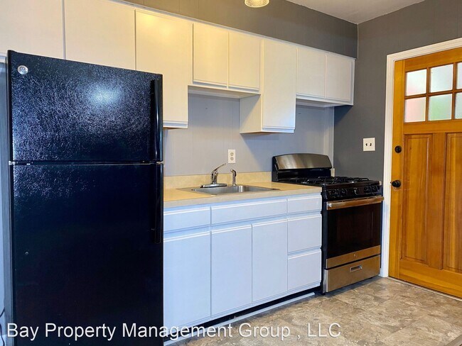 Building Photo - 2 br, 1 bath House - 3475 McShane Way