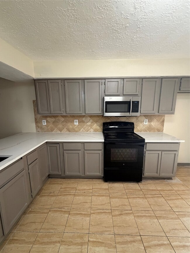 Foto del edificio - 9327 Westacre Pl