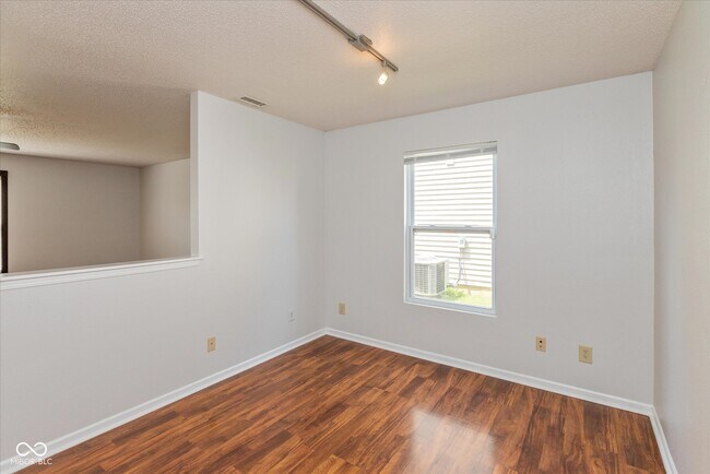 Building Photo - 2372 Cedarmill Dr