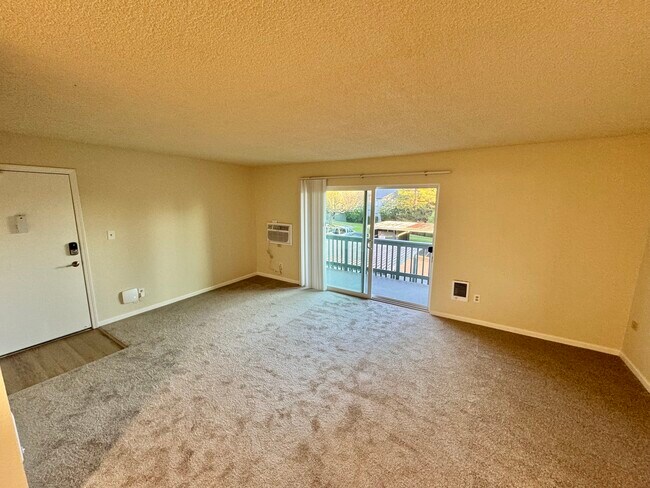 Building Photo - 541 Alameda del Prado