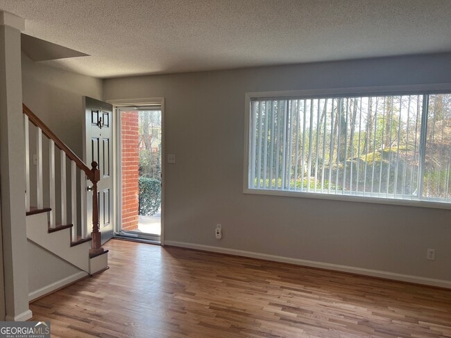 Building Photo - 1604 Briarcliff Rd NE