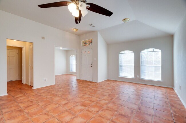 Foto del edificio - "COMING SOON! Beautiful Single-Story Featuring an Office, Open-Concept Design, Dual Living Areas ...