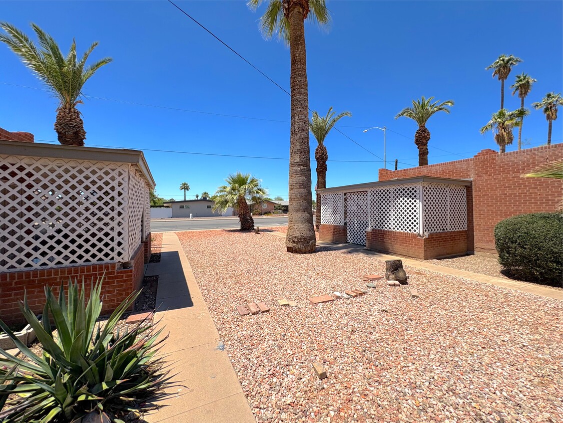 Primary Photo - 3635 N 15th Ave