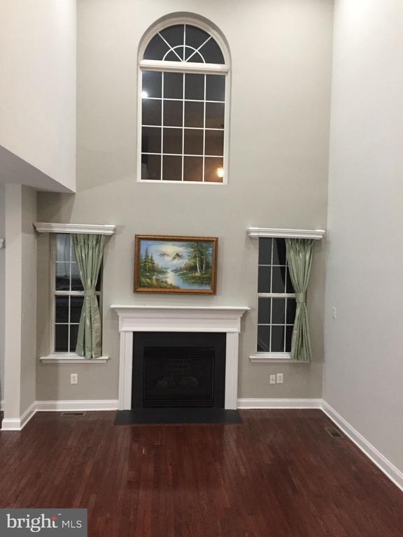 Building Photo - 207 Tall Pines Dr