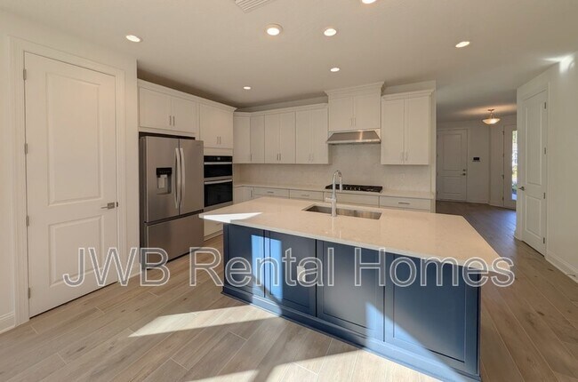 Building Photo - 156 Latham Dr