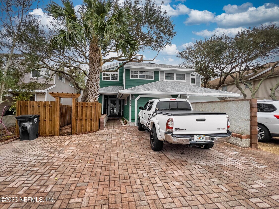 Primary Photo - 1745 Ocean Grove Dr