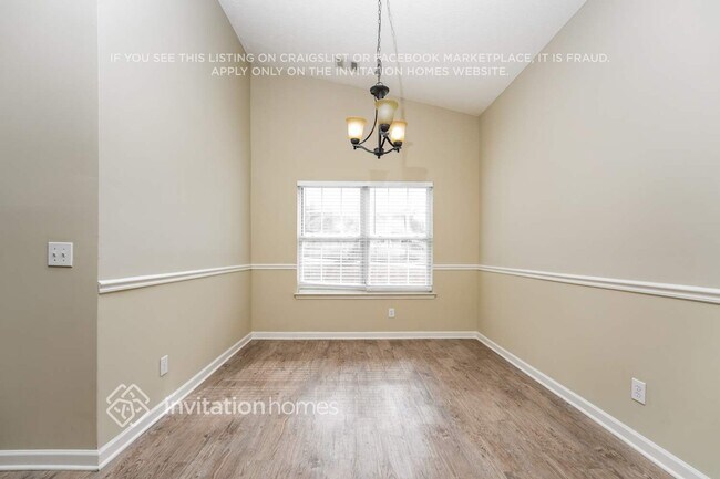 Foto del edificio - 455 Crested View Dr