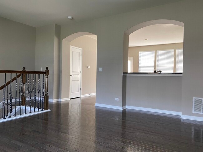 Building Photo - 3147 Coral Ln