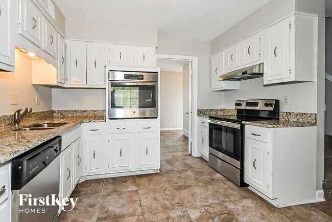 Foto del edificio - 7292 Newling Ln