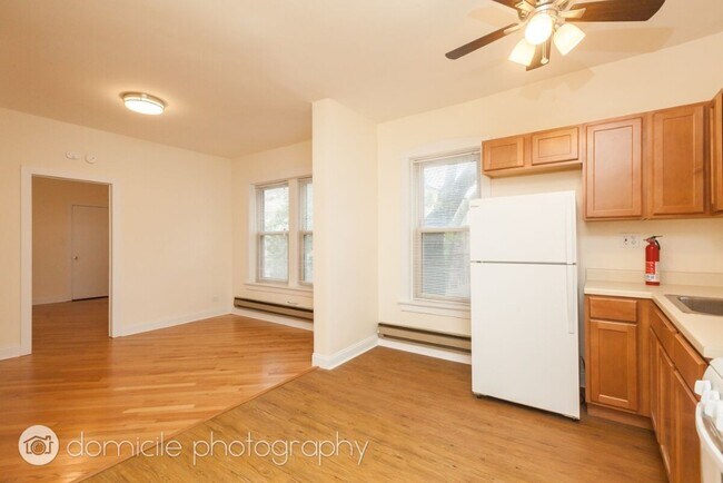 Building Photo - 2510 N Lincoln Ave
