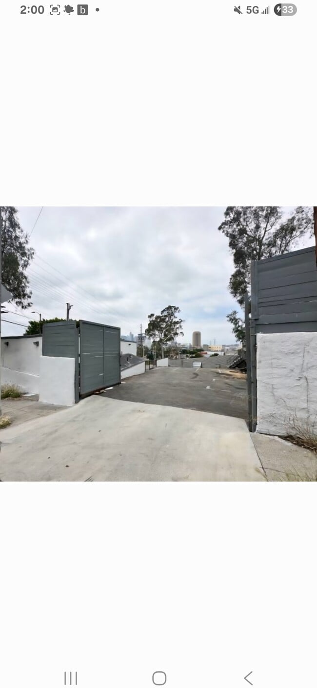 Foto del edificio - 1203 E Cesar E Chavez Ave