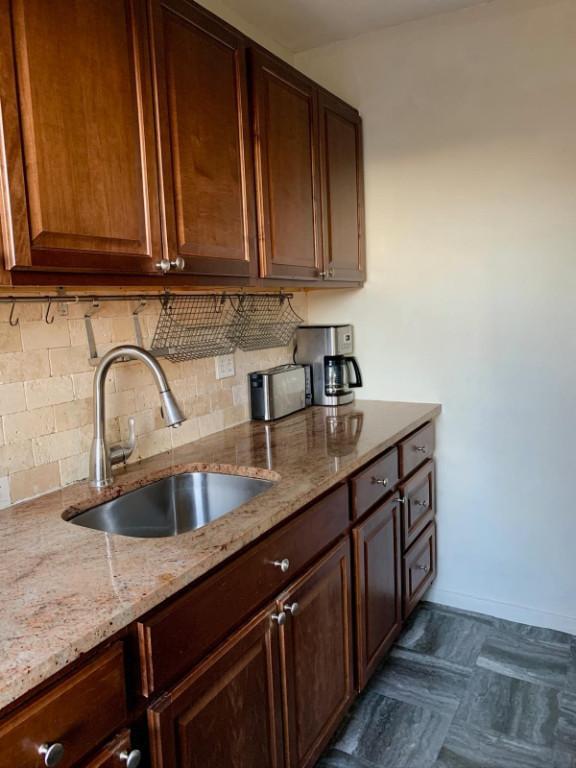 Foto principal - 1 bedroom in WOODSIDE NY 11377