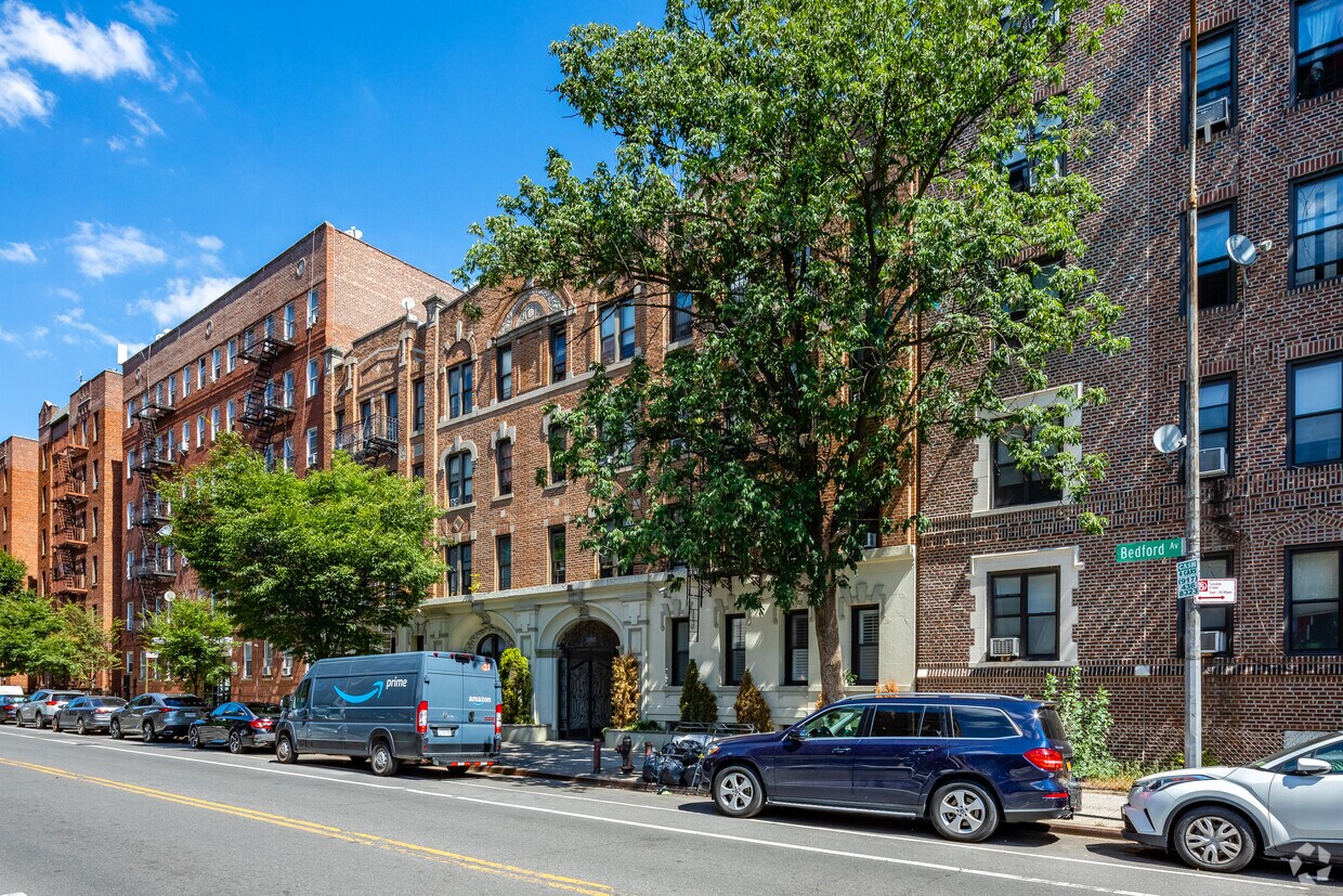 Primary Photo - 2107 Bedford Ave