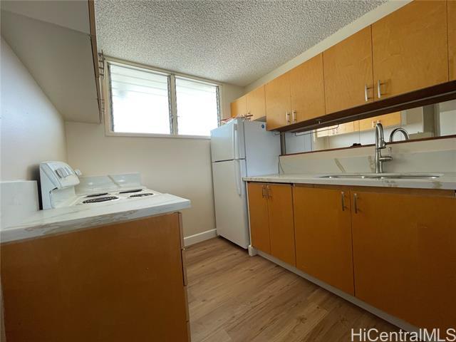 Building Photo - 780 Amana St