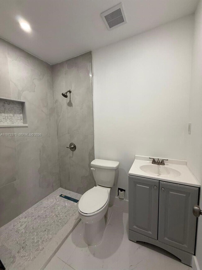Foto del edificio - 1379 NW 55th Terrace