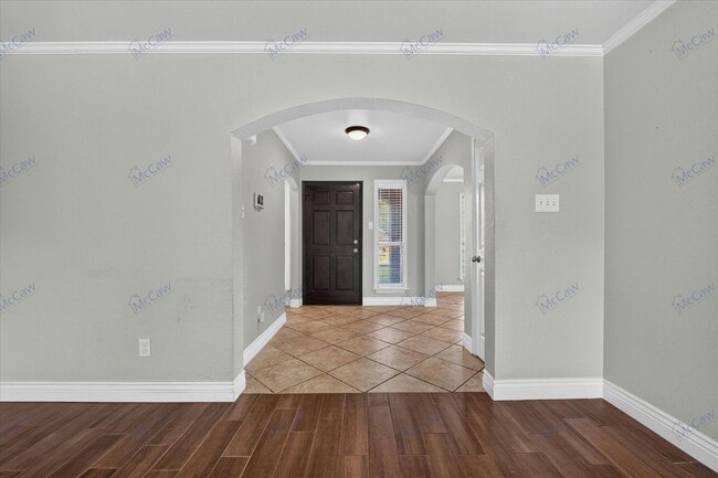 Photo - 333 Stately Oak Ln House