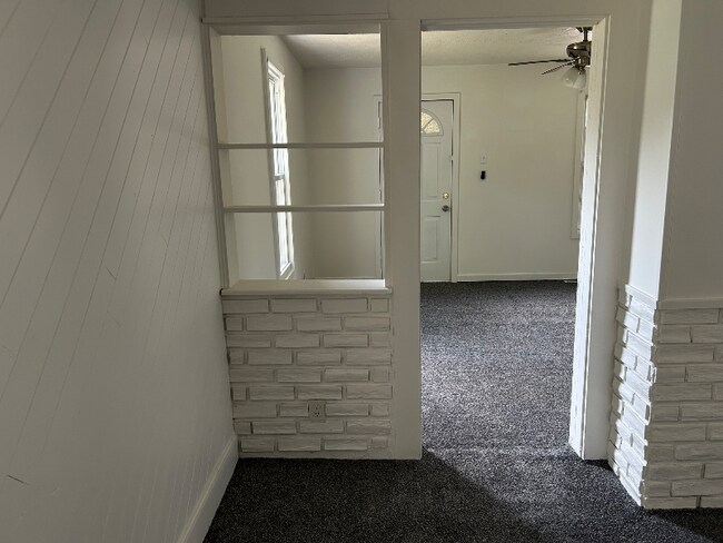 Foto del edificio - 1543 N Park Ave
