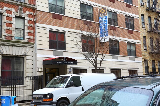 Foto del edificio - 108 Odell Clark Pl